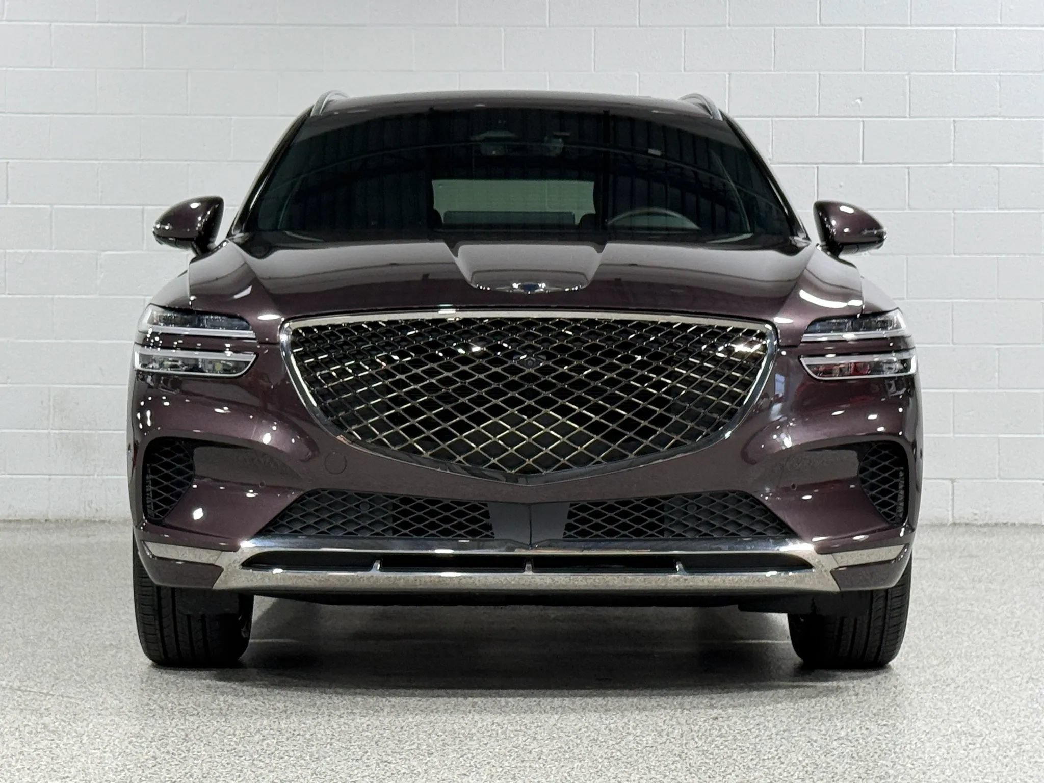 Used 2023 Genesis GV70 2.5T w/ Advanced Package AWD/4WD image 3