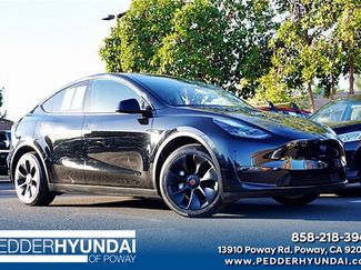 Used 2023 Tesla Model Y Long Range video 1