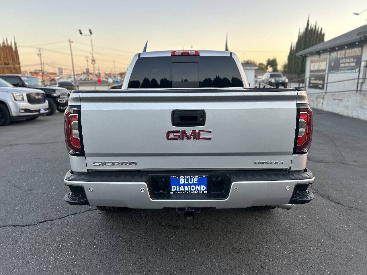 Used 2018 GMC Sierra 1500 Denali w/ Denali Ultimate Package AWD/4WD image 6