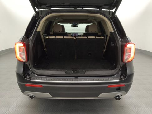 Used 2021 Ford Explorer Limited w/ Equipment Group 301A RWD image 29