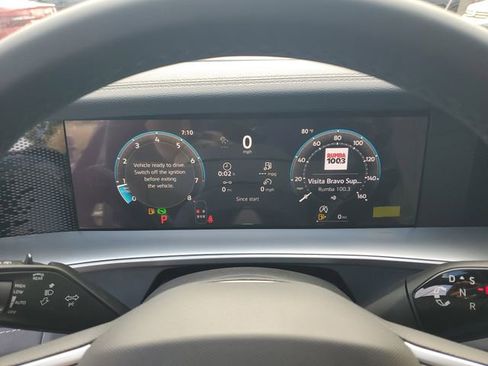 New 2026 Volkswagen Tiguan SE R-Line FWD image 23