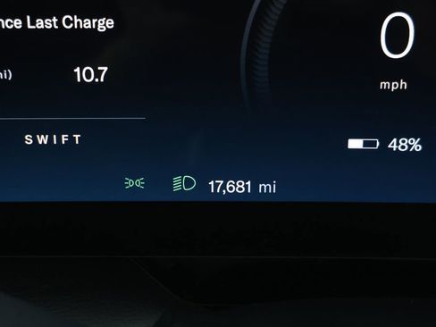 Used 2023 Lucid Air Touring image 13