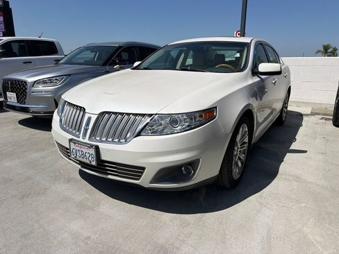 Used 2012 Lincoln MKS FWD image 3