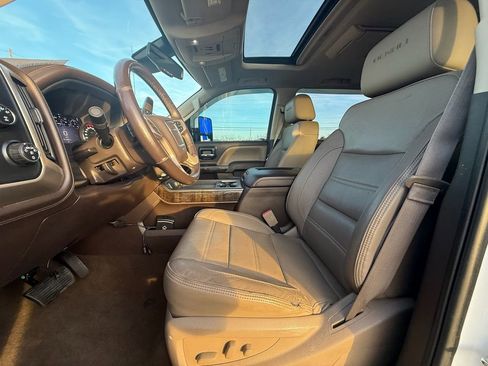 Used 2016 GMC Sierra 3500 Denali w/ Duramax Plus Package image 12