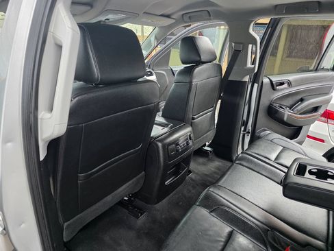 Used 2019 Chevrolet Tahoe LT RWD image 35