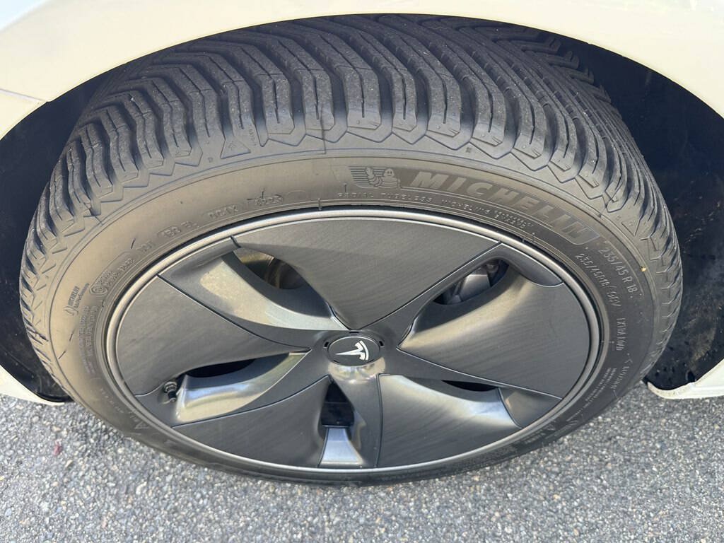 Used 2019 Tesla Model 3 RWD image 23