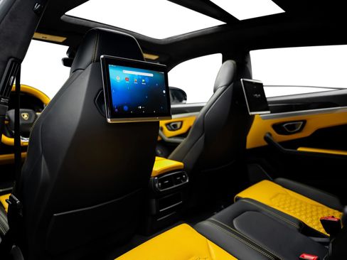 Used 2019 Lamborghini Urus AWD/4WD image 38
