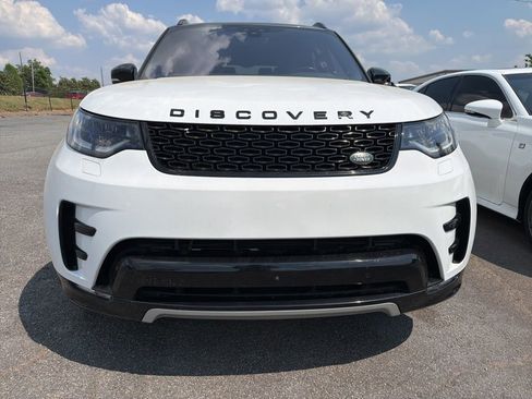 Used 2018 Land Rover Discovery HSE AWD/4WD image 2