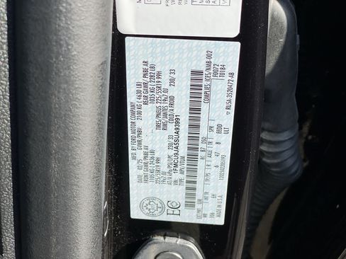 Used 2025 Ford Escape Platinum AWD/4WD image 31