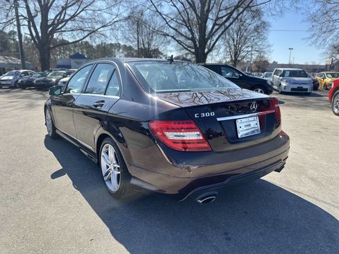 Used 2012 Mercedes-Benz C 300 4MATIC Sedan image 7