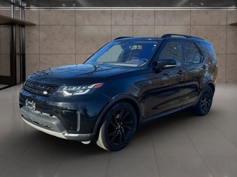 Used 2017 Land Rover Discovery HSE image 2