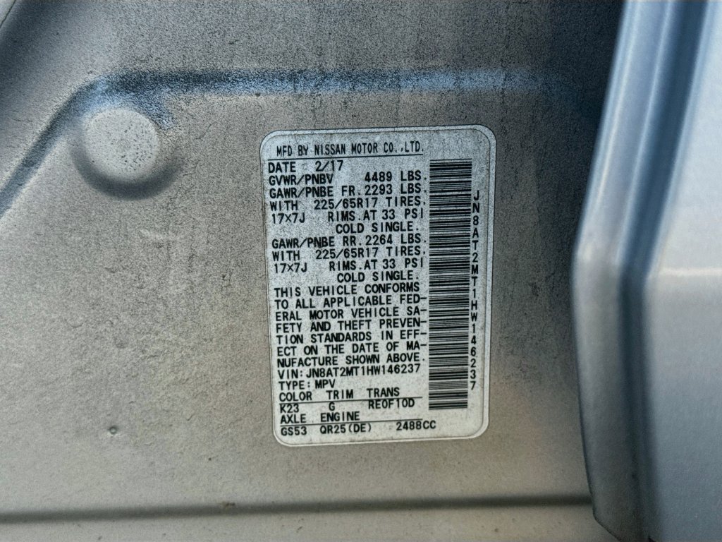 Used 2017 Nissan Rogue SV FWD image 41