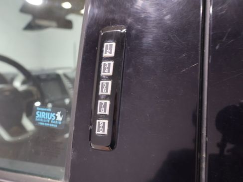 Used 2016 Ford F150 Lariat w/ Equipment Group 502A Luxury image 11