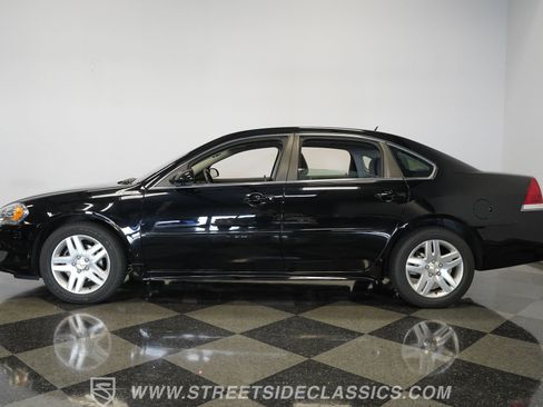 Used 2011 Chevrolet Impala LT image 2