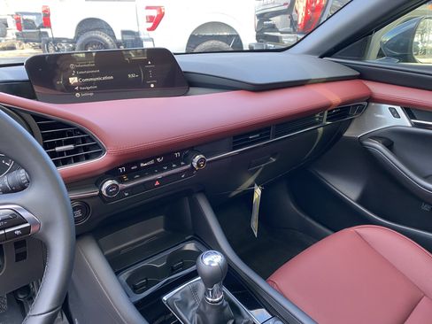 New 2026 MAZDA MAZDA3 2.5 S Hatchback w/ Premium Pkg image 24