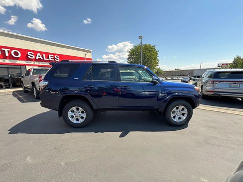Used 2019 Toyota 4Runner SR5 Premium image 7