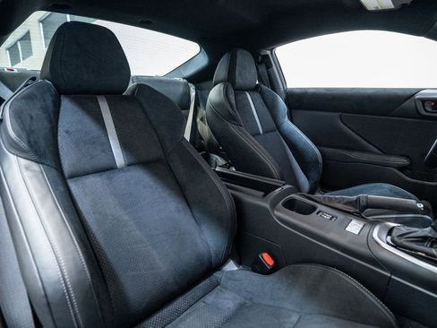 New 2025 Toyota GR86 Premium image 13