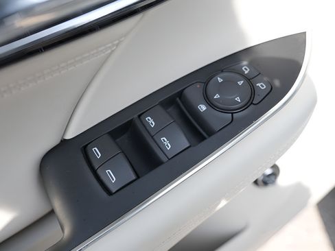 Used 2023 Buick Envision Preferred AWD/4WD image 21