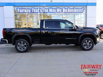 New 2025 GMC Sierra 2500 SLT w/ SLT Convenience Package