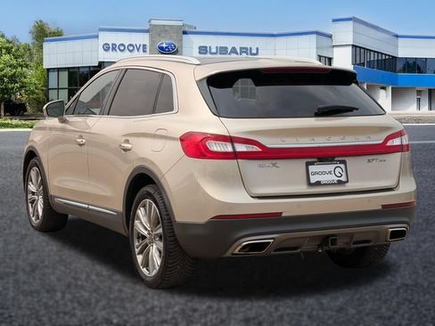 Used 2017 Lincoln MKX Reserve AWD/4WD image 3