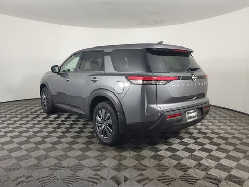 New 2025 Nissan Pathfinder S image 6