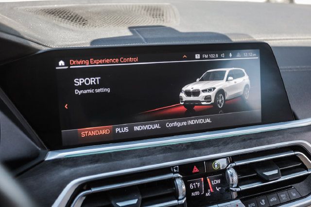 Used 2022 BMW X5 xDrive40i AWD/4WD image 50