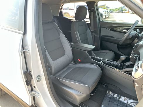 Used 2022 Chevrolet TrailBlazer LT AWD/4WD image 22