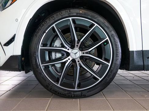 New 2026 Mercedes-Benz GLA 35 AMG 4MATIC image 9