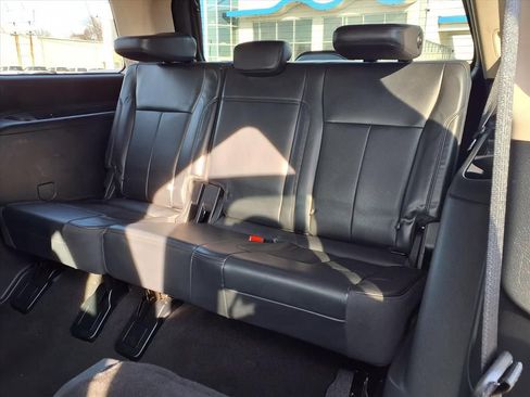 Used 2024 Ford Expedition XLT image 19
