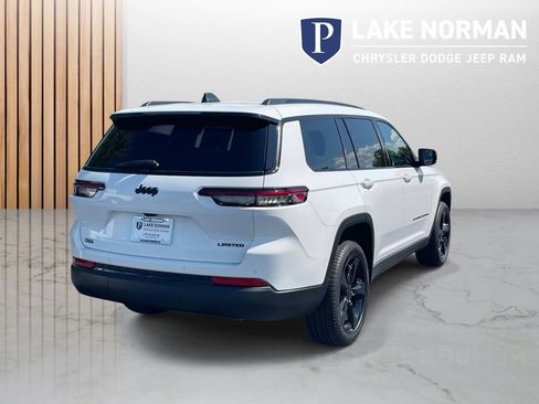 New 2025 Jeep Grand Cherokee L Limited w/ Black Appearance Package image 9