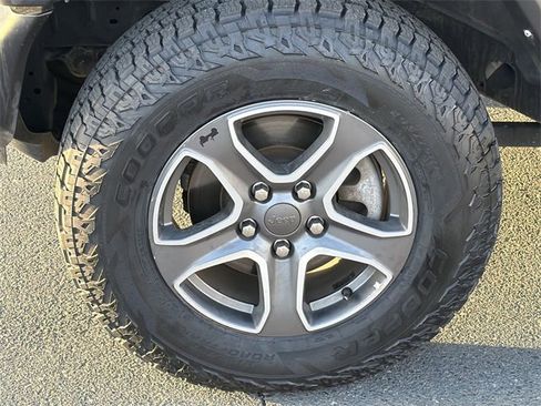 Used 2021 Jeep Wrangler Unlimited Sport image 17