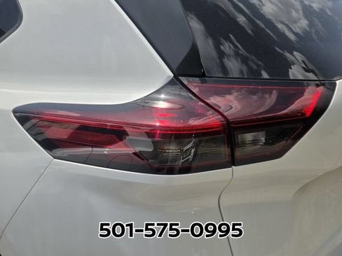 Used 2026 Nissan Rogue SV FWD image 10