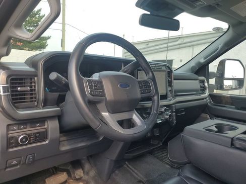 Used 2024 Ford F250 Lariat AWD/4WD image 8