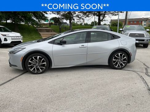 Used 2025 Toyota Prius Plug-In Hybrid w/ Limited Premium Package FWD image 3