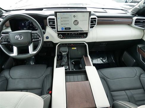 Used 2024 Toyota Sequoia Capstone image 12