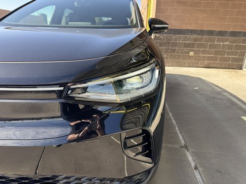 Used 2023 Volkswagen ID.4 Pro S Plus image 11