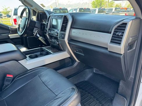 Used 2019 Ford F450 Lariat w/ Tow Technology Bundle AWD/4WD image 16
