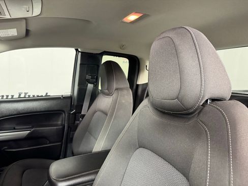 Used 2022 Chevrolet Colorado LT w/ Fleet Safety Package image 11