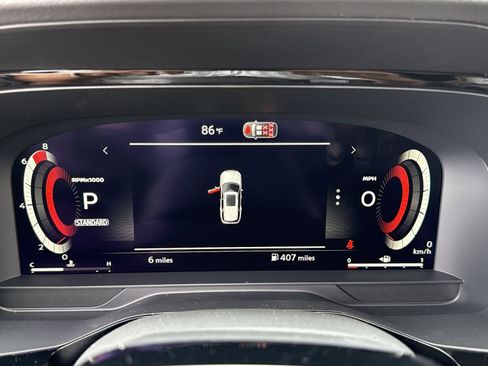 New 2026 Nissan Pathfinder Platinum FWD image 12