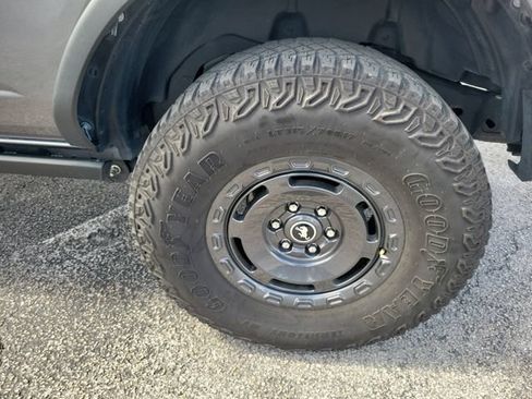 Used 2023 Ford Bronco Everglades AWD/4WD image 7
