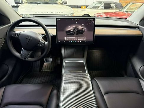 Used 2022 Tesla Model Y Performance AWD/4WD image 10