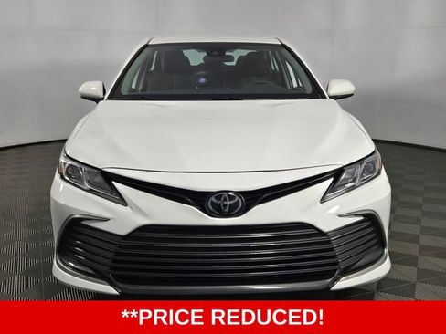 Used 2024 Toyota Camry LE FWD image 2