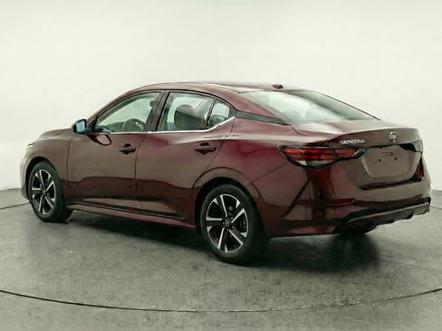 Used 2025 Nissan Sentra SV image 6