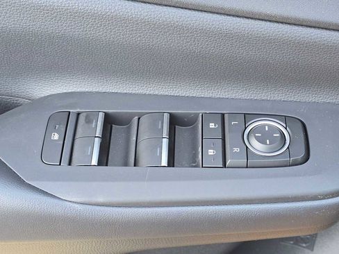 New 2025 Toyota Prius XSE Premium image 24