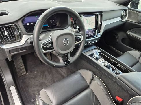 Used 2024 Volvo S60 B5 Plus w/ Climate Package FWD image 10