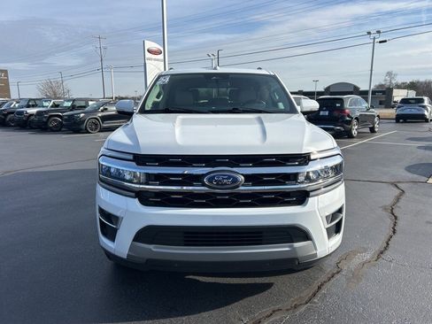 Used 2024 Ford Expedition Limited image 26