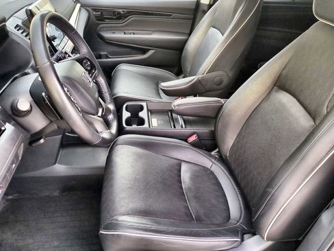 Used 2023 Honda Odyssey Elite image 16