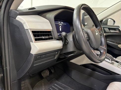 Used 2022 Mitsubishi Outlander SEL FWD image 15
