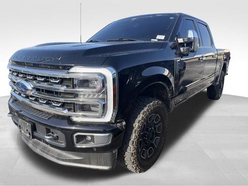 Used 2024 Ford F250 Platinum AWD/4WD image 3