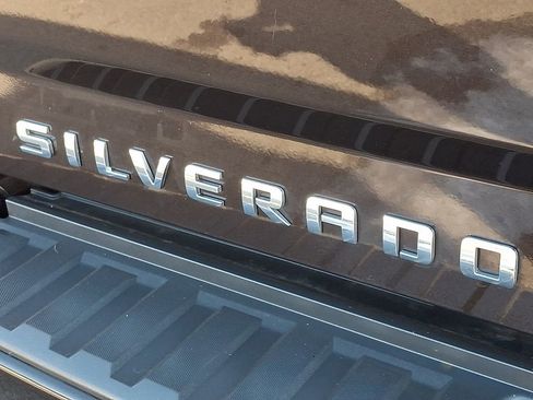 Used 2018 Chevrolet Silverado 1500 LT w/ All Star Edition image 30